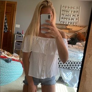 American Eagle Off-the-shoulder Top